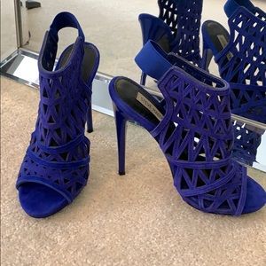 Steve Madden electric blue heels!